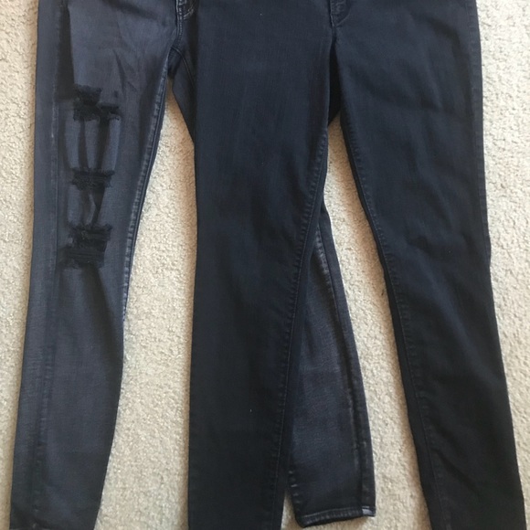 Black Jeans - Picture 2 of 3